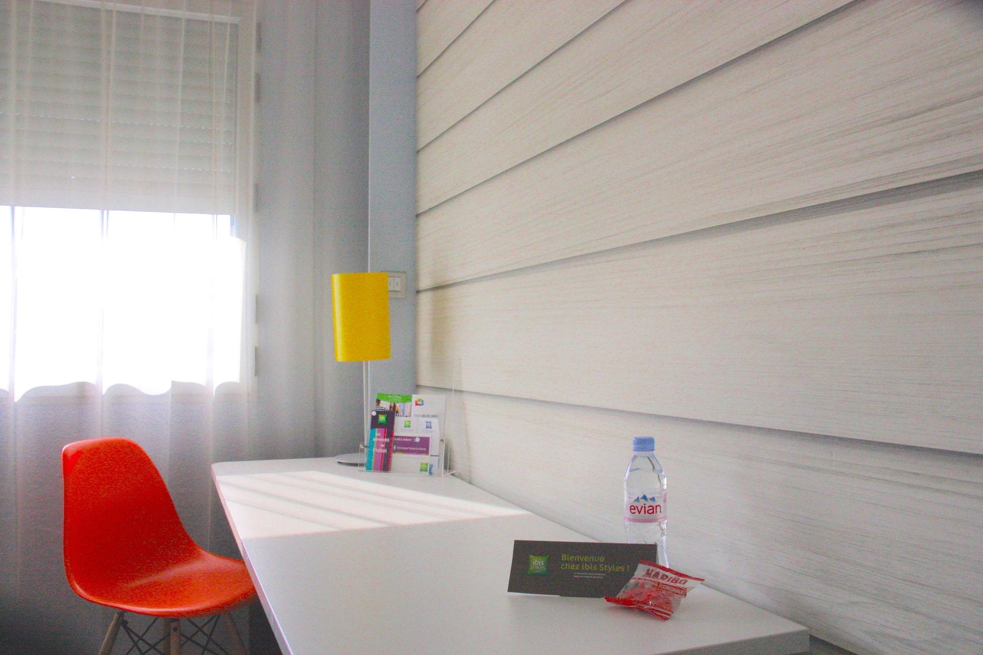 ไอบิส สไตล์ ตูลง ลา แซน-ซูร์-แมร์ Hotel ลาแซน-ซูร์-แมร์ ภายนอก รูปภาพ