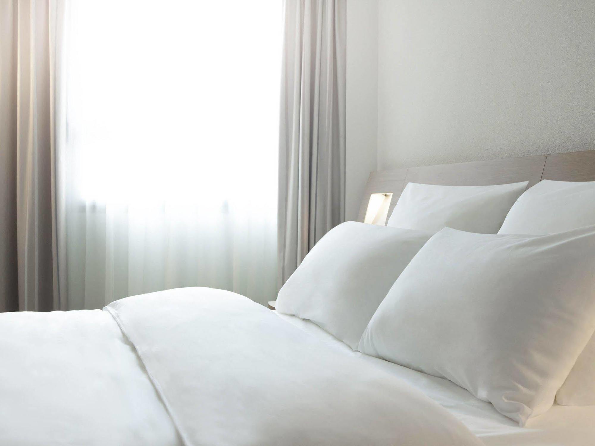 ไอบิส สไตล์ ตูลง ลา แซน-ซูร์-แมร์ Hotel ลาแซน-ซูร์-แมร์ ภายนอก รูปภาพ
